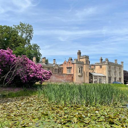 Llanerchydol Hall Suites Welshpool Exterior foto